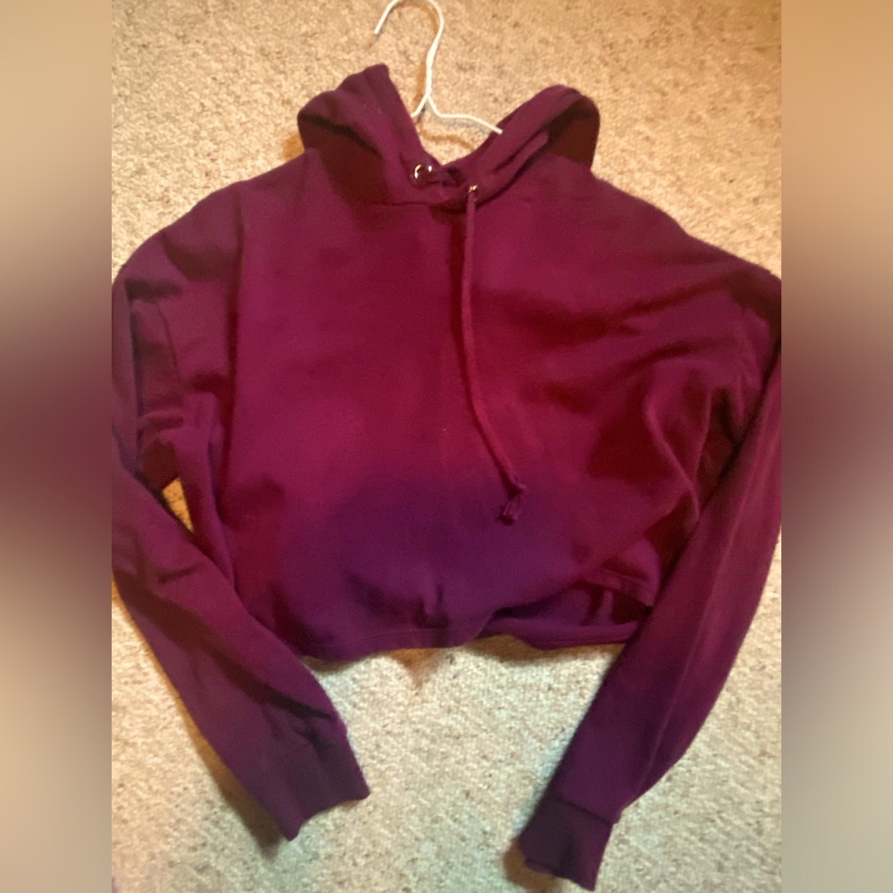 Burgundy cropped hoodie,Active, just over a tank, jeans leggings! Nearly new!